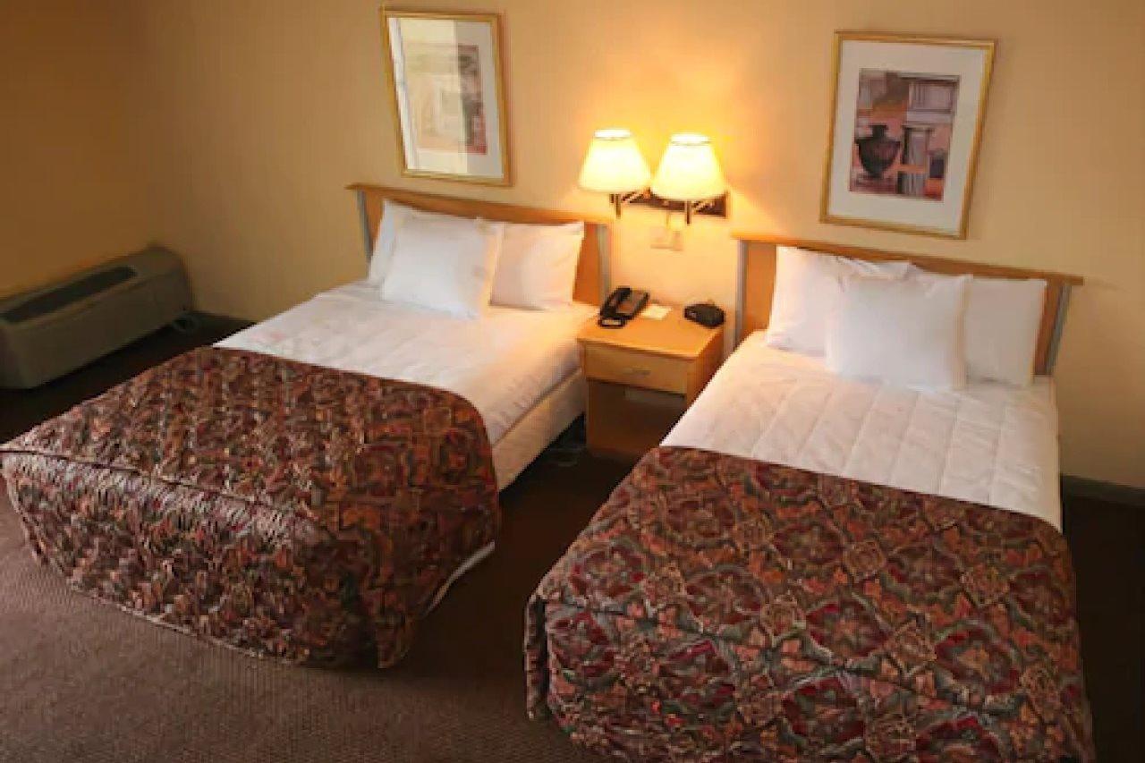 Knights Inn Six Flags Lodge West Rom bilde